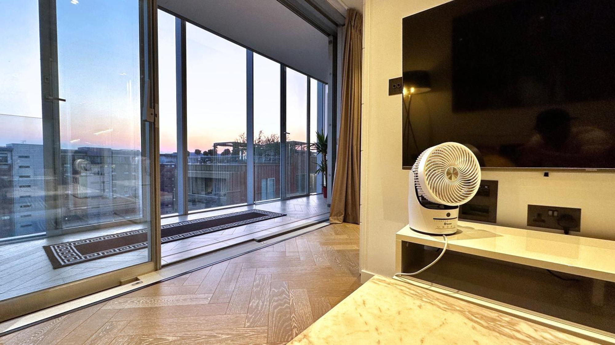 Battersea Power Station - Winter Garden Balcony & 1Gb Wifi - Luxurylondonstays Buitenkant foto
